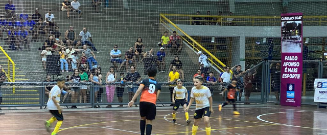 Primeira noite da final da Liga de Futsal é marcada por decisões das categorias Sub-9, 11, 13 e 15