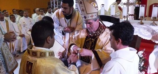 Padre Jorge Mário é 24º sacerdote ordenado pelo bispo dom Guido Zendron, em 10 anos de episcopado