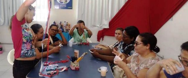 CRM realiza workshop de tiaras com o Grupo de convivência ‘Saber Viver