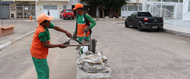 Ações de limpeza nos bairros do município são reforçadas