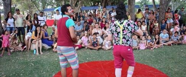Circo show e Luau Rosa movimentam o final de semana na Praça O Touro e a Sucuri