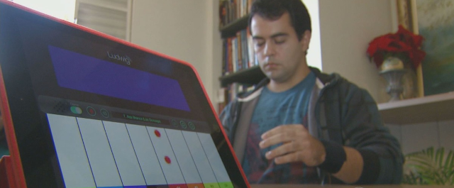 Estudantes desenvolvem aplicativo de música para deficientes auditivos