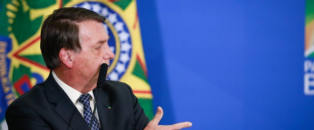 Bolsonaro diz que Auxílio Emergencial "vai ser até dezembro, só não sei o valor"