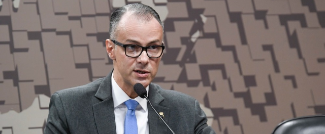 Brasil terá vacina contra Covid-19 no 1º semestre de 2021, estima diretor-presidente da Anvisa