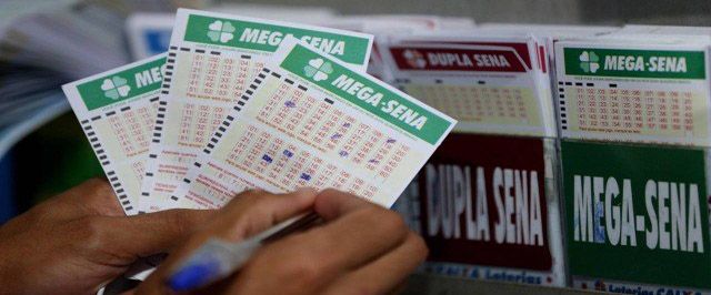 Mega-Sena acumulada pode pagar R$ 35 milhões nesta quarta-feira. Veja números mais sorteados