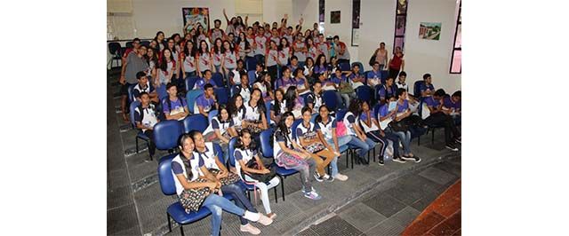 Terceirão Montessori promove Aulão Solidário para alunos do Guiomar Pereira