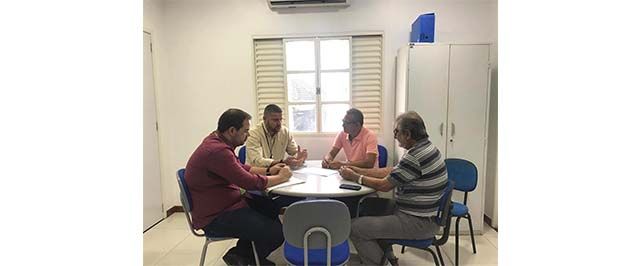 Gestão e Coelba se reúnem e discutem melhorias na parte elétrica do município