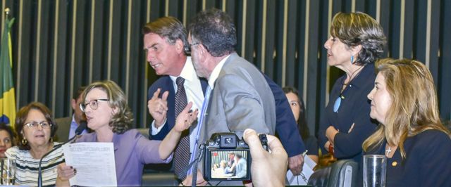 Fux suspende as duas ações penais contra Bolsonaro que tramitavam no STF