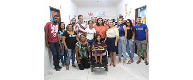 Jovens moradores do Bairro Tancredo Neves ganham curso preparatório para concurso