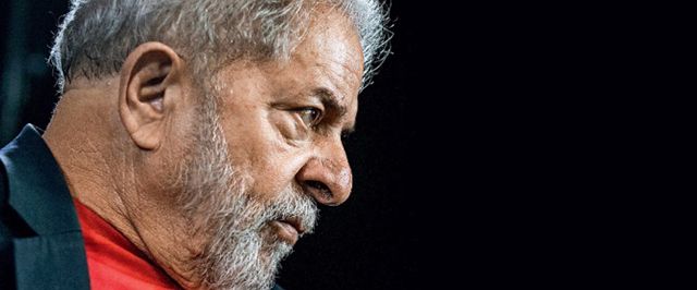 Justiça determina que OAS devolva a Lula valores pagos por tríplex