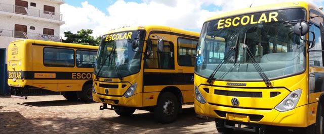 Prefeitura é contemplada com mais cinco ônibus escolares